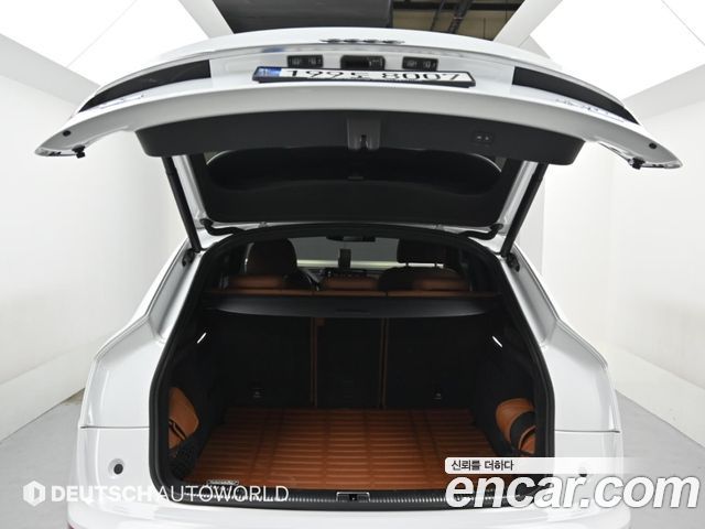 Audi Q5 2022 — photo 19