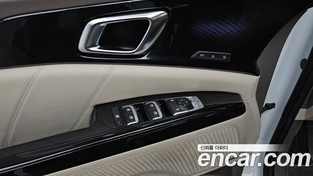 Kia Canival 2023 — photo 23