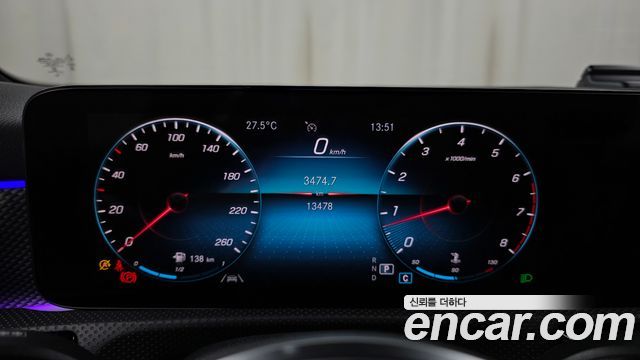 Mercedes-Benz A-Class 2022 — photo 11