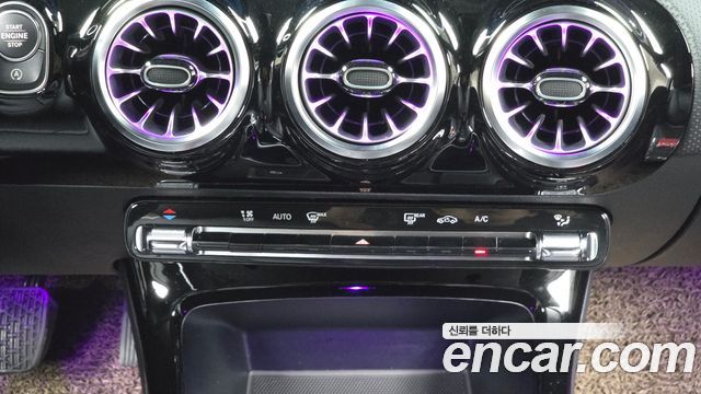 Mercedes-Benz A-Class 2022 — photo 26