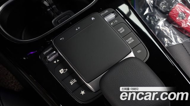 Mercedes-Benz A-Class 2022 — photo 27