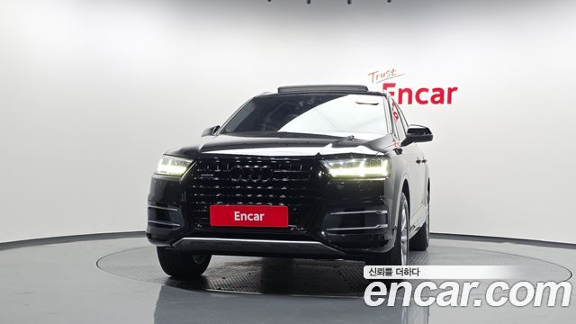 Audi Q7 2019 — photo 3