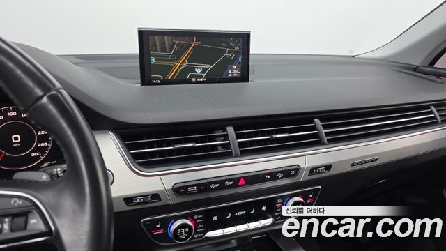 Audi Q7 2019 — photo 19