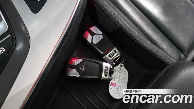 Audi Q7 2019 — photo 22