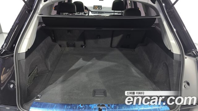 Audi Q7 2019 — photo 26