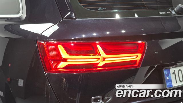 Audi Q7 2019 — photo 9
