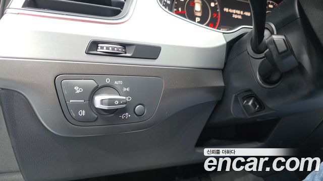 Audi Q7 2019 — photo 29