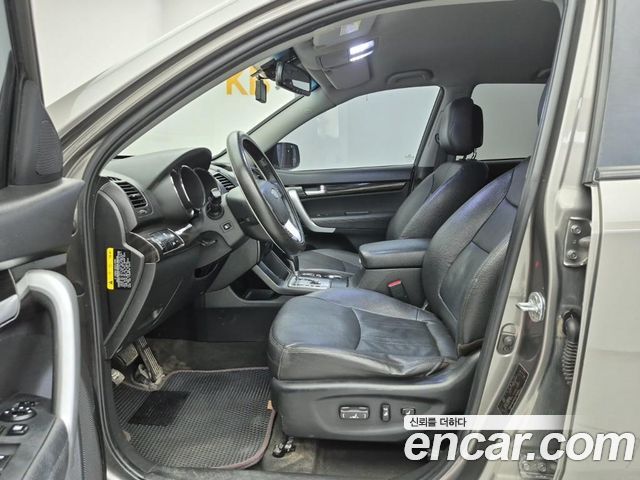 Kia Sorento 2012 — photo 11