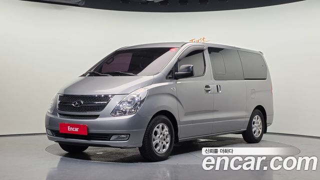 Hyundai Starex 2015 — photo 1