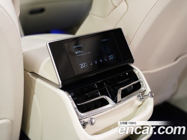 Bentley Flying Spur 2022 — photo 16