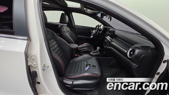 Kia K3 2019 — photo 16