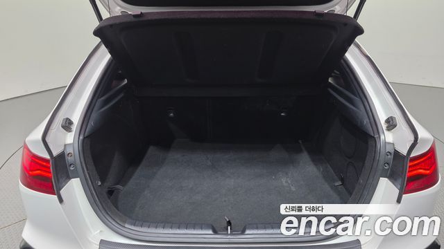 Kia K3 2019 — photo 27