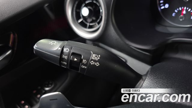 Kia K3 2019 — photo 32