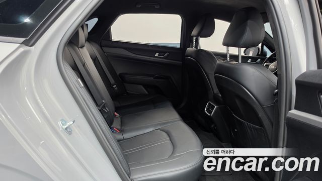 Kia K5 2026 — photo 17