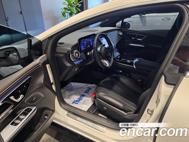 Mercedes-Benz EQE 2026 — photo 10
