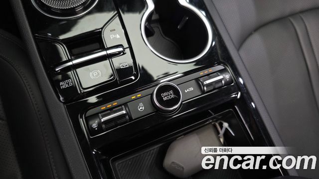 Kia K5 2024 — photo 25
