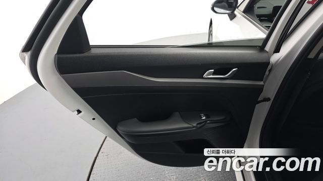 Kia K5 2024 — photo 15