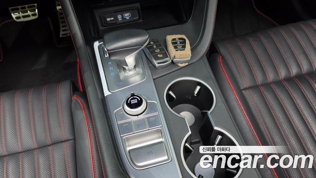Genesis G70 2019 — photo 12