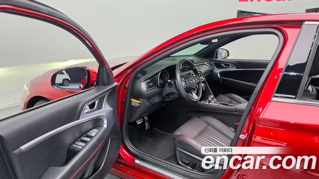 Genesis G70 2019 — photo 13
