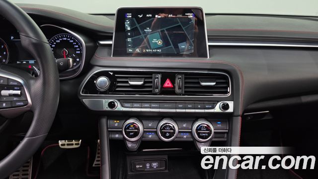 Genesis G70 2019 — photo 18
