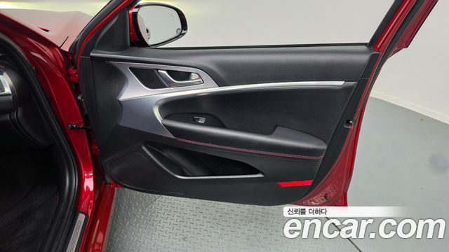 Genesis G70 2019 — photo 14
