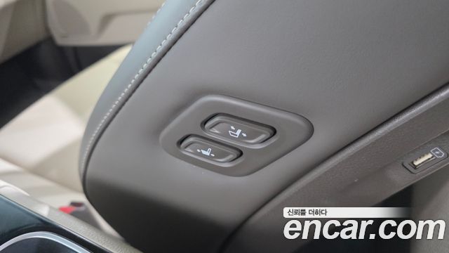 Kia Canival 2023 — photo 26