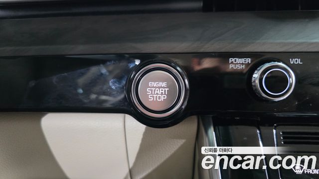 Kia Canival 2023 — photo 30