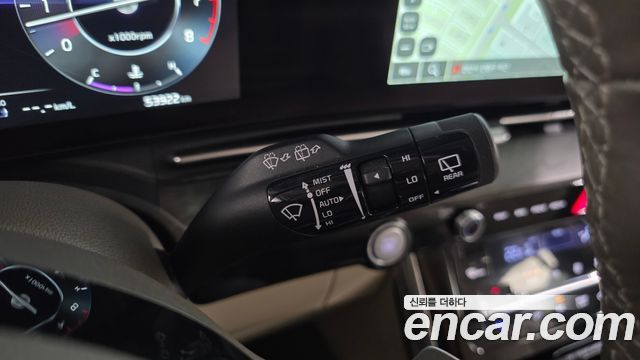 Kia Canival 2023 — photo 37