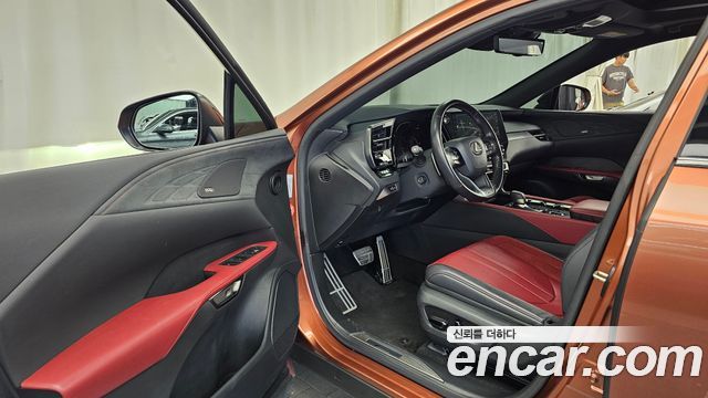 Lexus RX 2023 — photo 10