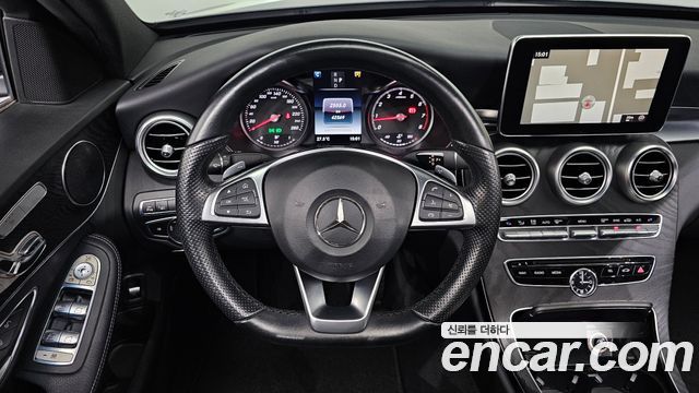 Mercedes-Benz C-Class 2018 — photo 19