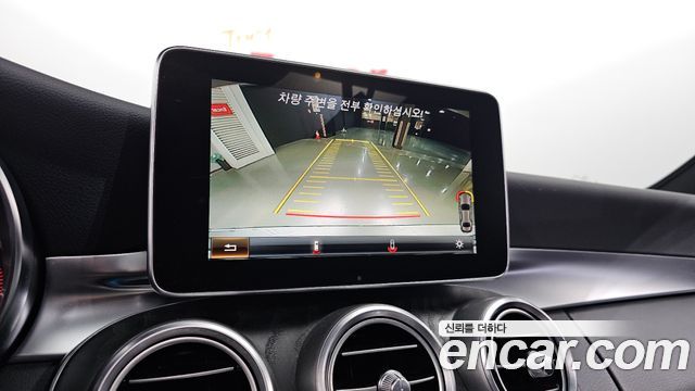 Mercedes-Benz C-Class 2018 — photo 21