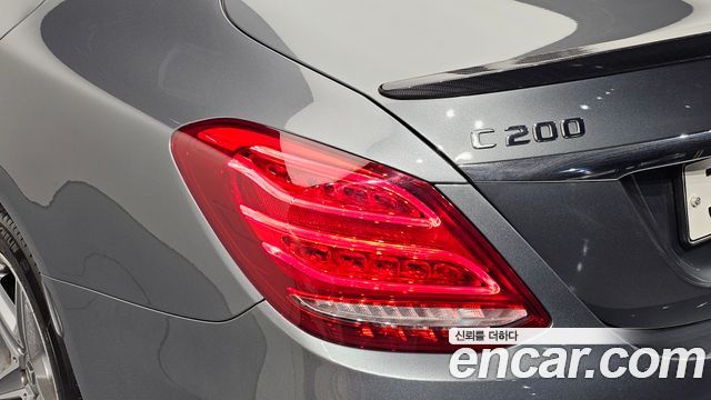 Mercedes-Benz C-Class 2018 — photo 9