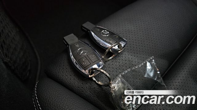 Mercedes-Benz C-Class 2018 — photo 34