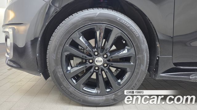 Kia Canival 2018 — photo 5