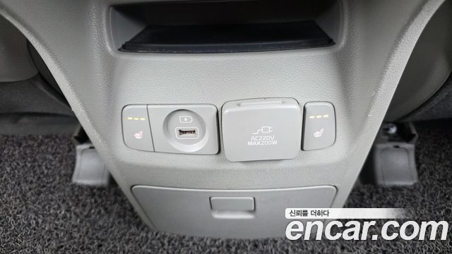 Kia Canival 2018 — photo 18