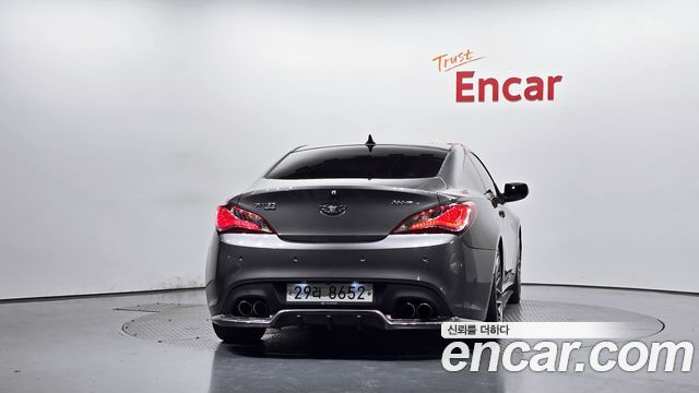 Hyundai Genesis 2012 — photo 4
