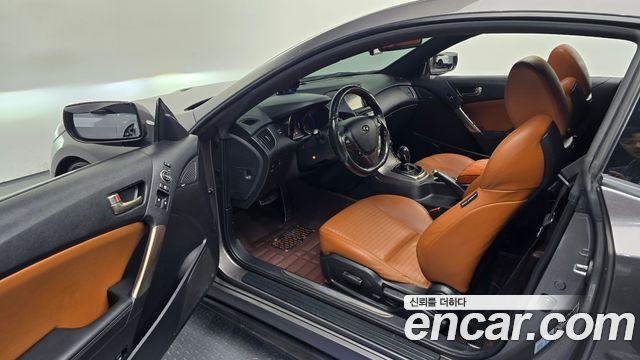 Hyundai Genesis 2012 — photo 11