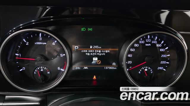 Kia Canival 2021 — photo 8