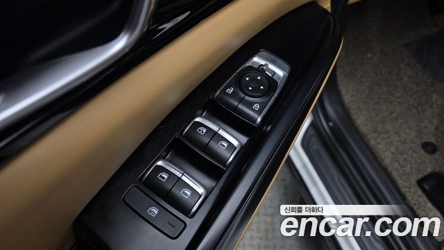 Kia Canival 2021 — photo 12