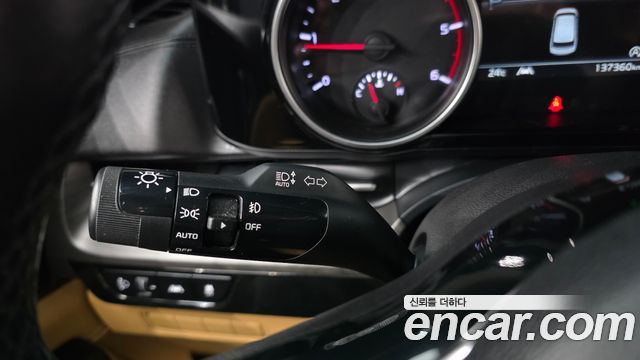 Kia Canival 2021 — photo 14