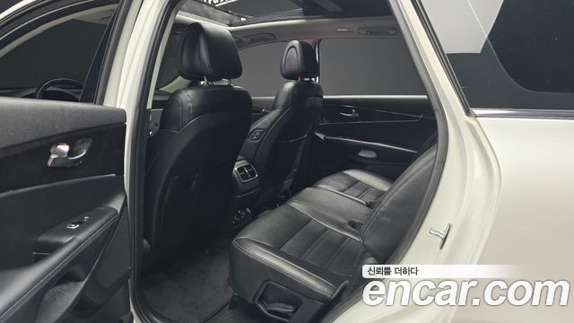 Kia Sorento 2016 — photo 17