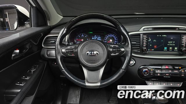 Kia Sorento 2016 — photo 18