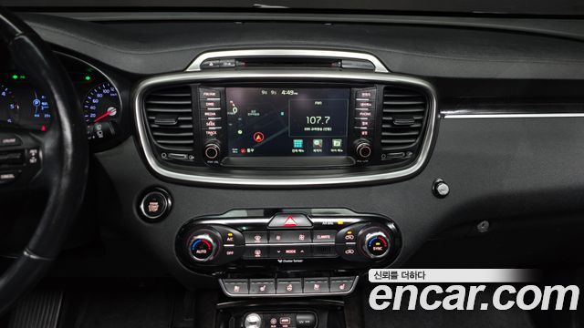 Kia Sorento 2016 — photo 19