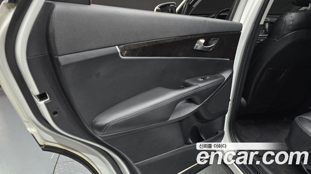 Kia Sorento 2016 — photo 15