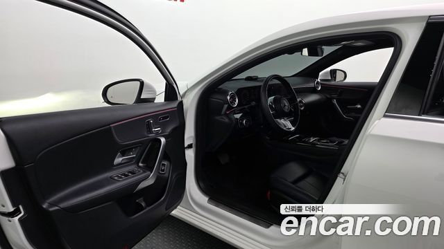 Mercedes-Benz A-Class 2026 — photo 10