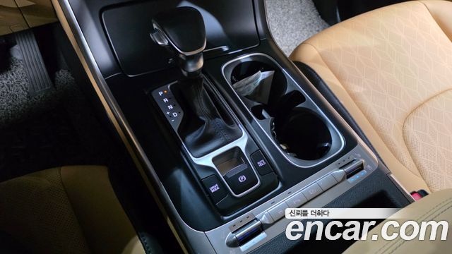 Kia Canival 2021 — photo 12