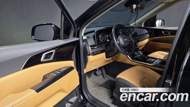 Kia Canival 2021 — photo 13