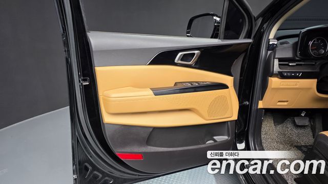 Kia Canival 2021 — photo 14