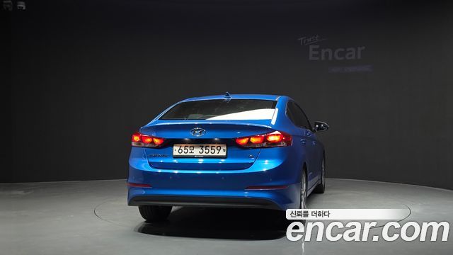 Hyundai AVANTE 2018 — photo 4