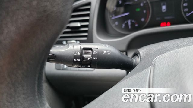 Hyundai AVANTE 2018 — photo 25